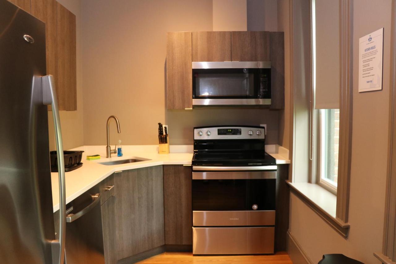 A Stylish Stay W/ A Queen Bed, Heated Floors.. #14 브루클라인 외부 사진