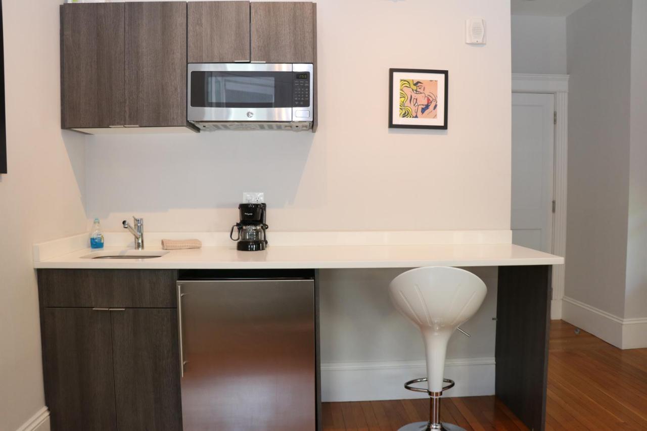 A Stylish Stay W/ A Queen Bed, Heated Floors.. #14 브루클라인 외부 사진